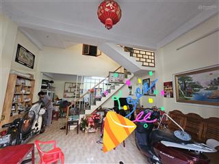 Bán nhà 2 tầng rưỡi....... cách kiệt ô tô chà bá ...25m..
dt ....54m2 ...ngang 5m 6
kh