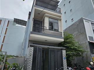 Bán nhà 3 tầng đường 5m5. nguyễn thiện kế gần võ văn kiệt,biển mỹ khê
dt85 m2 .....
giá..
