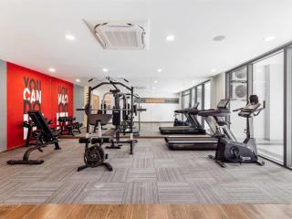 Căn hộ cao cấp mt giá chỉ 5,5 tr gần full nội thất. rèm, máy lạnh, tủ, giường, bàn ăn, bàn pk