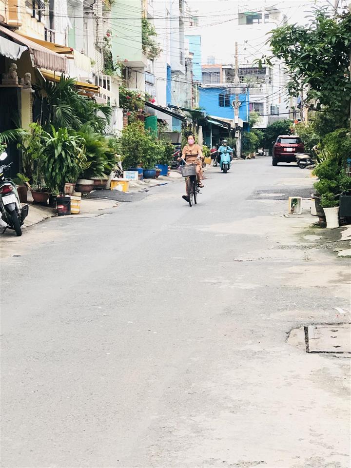 Bán gấp nhà mtnb 4 tầng ngay phố ẩm thực phú lâm, q.6, 4.5x113m, nhỉnh 9 tỷ (tl)