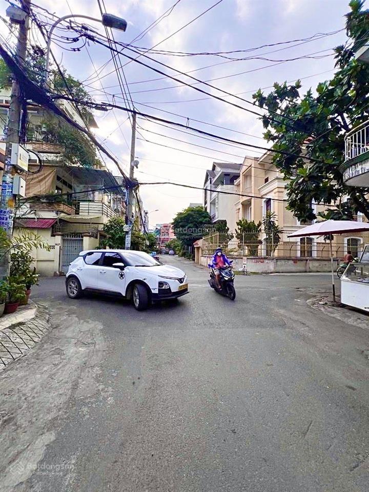 Bán gấp nhà mtnb 4 tầng ngay phố ẩm thực phú lâm, q.6, 4.5x113m, nhỉnh 9 tỷ (tl)