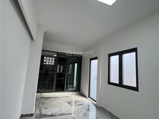 Bán nhà 3 tầng, 4x25, hẻm xe hơi 6m, đường mã lò  sát khu tên lửa, giá nhỉnh 6 tỷ ( thương lượng )