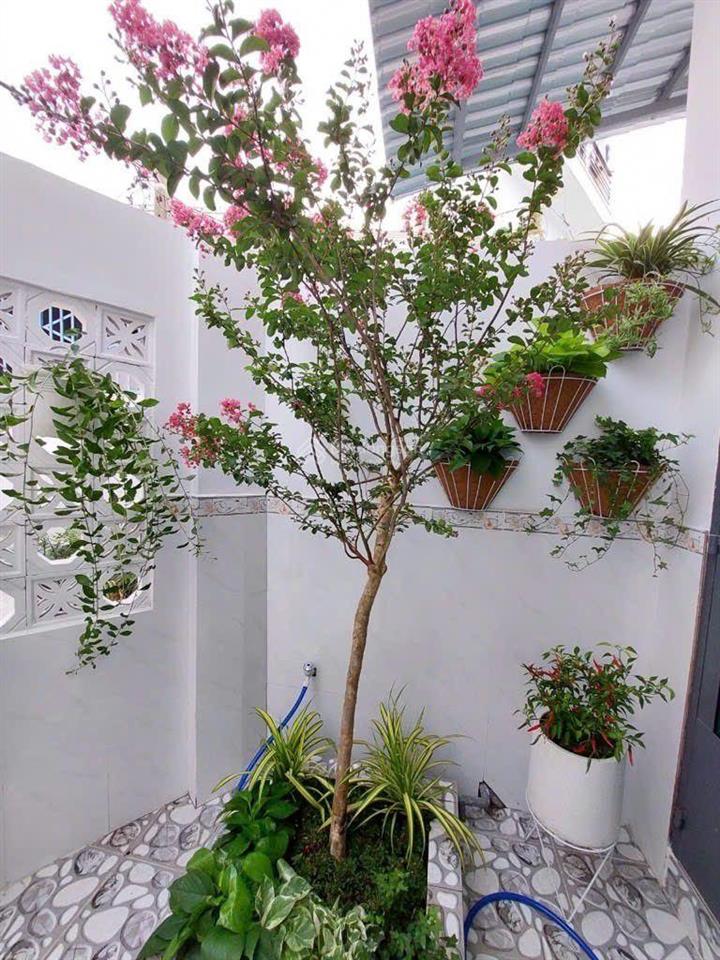 Bán nhà 2 tầng  116m2  6pn  3wc  ngay sát tên lửa, kinh dương vương, xác định bán đất tặng nhà.