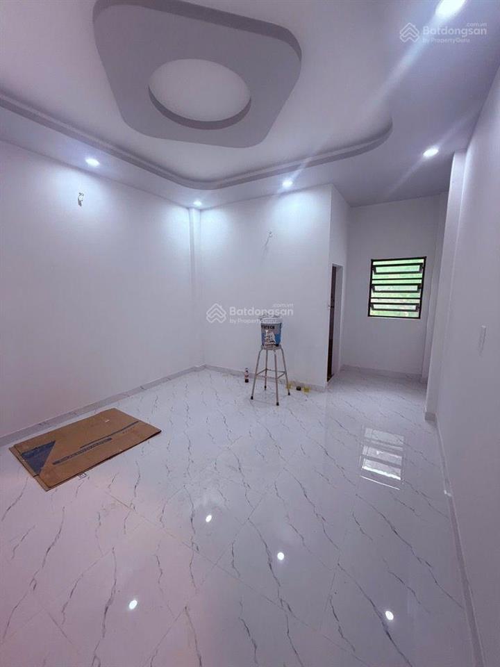 Bán nhà 2 tầng, 4m x 16,25m đường lê văn quới, hẻm xe tải 8m thông, chỉ 4,4 tỷ