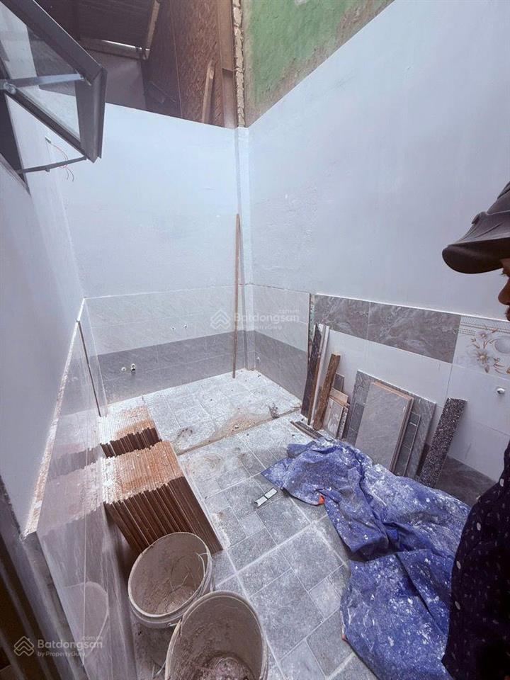 Bán nhà 2 tầng, 4m x 16,25m đường lê văn quới, hẻm xe tải 8m thông, chỉ 4,4 tỷ