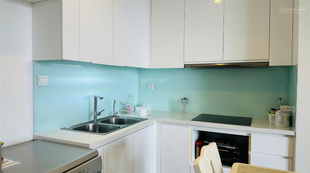 Cho thuê gấp (vào ở luôn) căn hộ 2pn, full đồ cao cấp, tầng trung, giá tốt,  0985 566 ***