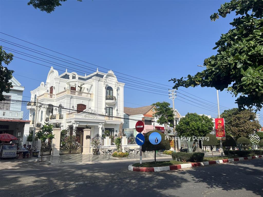 Bán đất 945m2 liền kề cơm niêu phú quý, cách công viên chợ đêm khoảng 50 mét giá bán 2 tỷ 870 triệu
