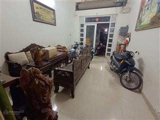 Bán gấp nhà hxh khu kiều đàm 3 tầng , ngay khu vip gần quận 1 sổ đẹp giá còn tl