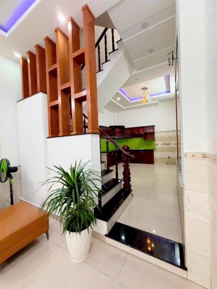 Chủ cần tiền cho con đi du học,bán gấp trong tuần .