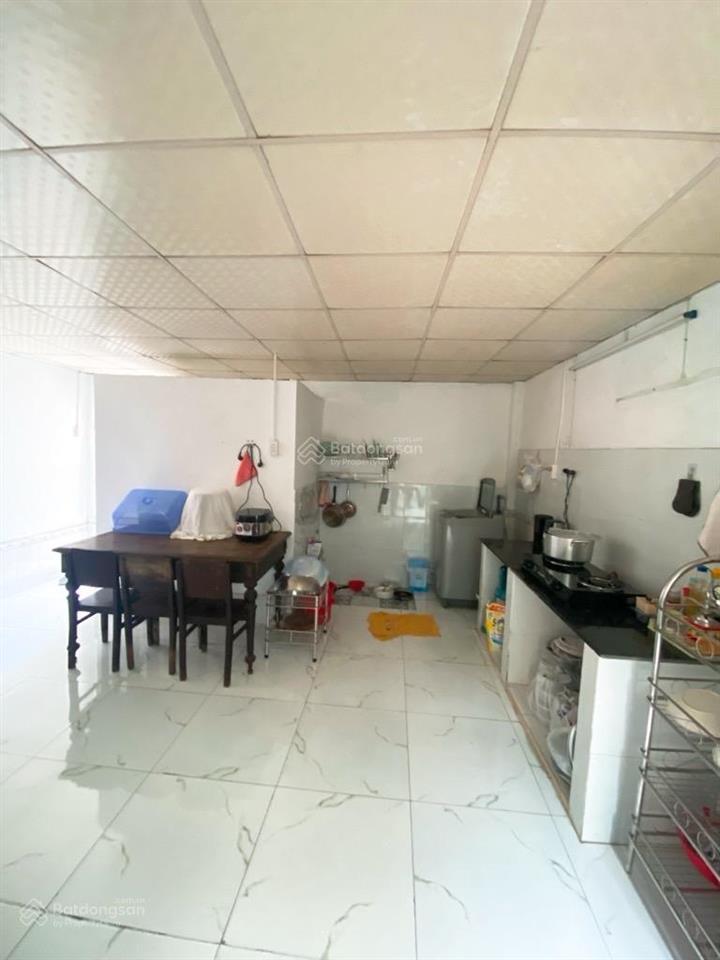 200m2 nhà cũ  4 chỗ tới nhà  cách mt huỳnh tấn phát 50m  10 tỷ