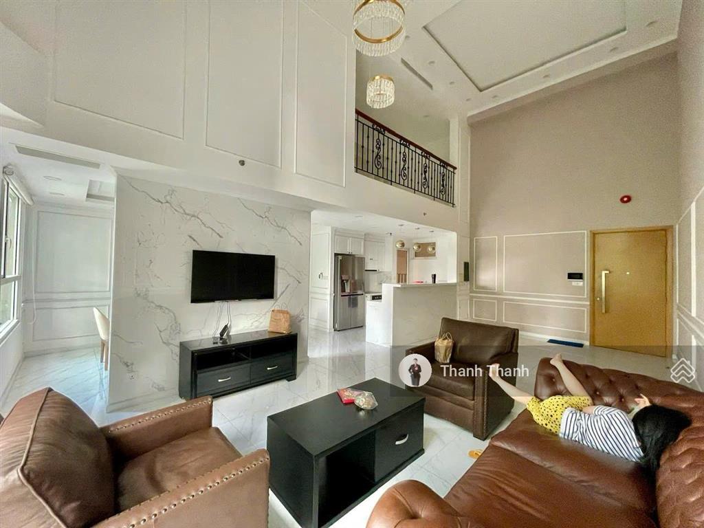 Đẹp tuyệt! bán duplex 3 phòng ngủ vista verde 194m2, giá siêu rẻ, còn thương lượng. 0977 680 ***