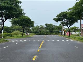 Siêu phẩm ngang 7m. chính chủ bán lô đất đường phan đình thông bãi tắm tân trà view chợ đông hải