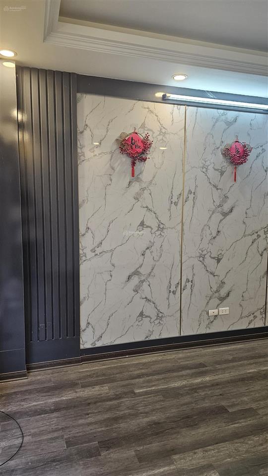 Bán nhà giải phóng, phân lô gara, 60m2x 5 tầng thang máy