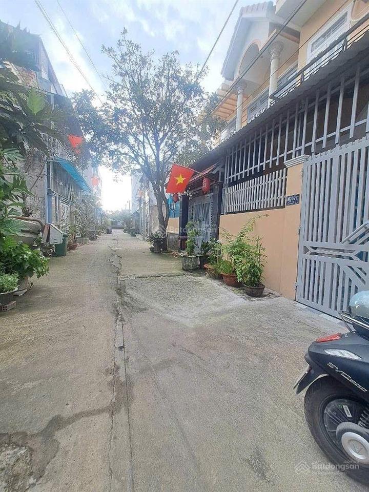 Nhà 3 tầng đường thạnh lộc 37, phường thạnh lộc, q12, dt 84m2(6,5x13).hẻm 8m,giá 5,7tỷ