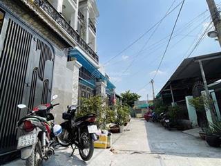 Bán nhà cấp 4 full nội thất đường thạnh lộc 40, phường thạnh lộc, q12,dt73m2(4,5x17).hẻm 5m