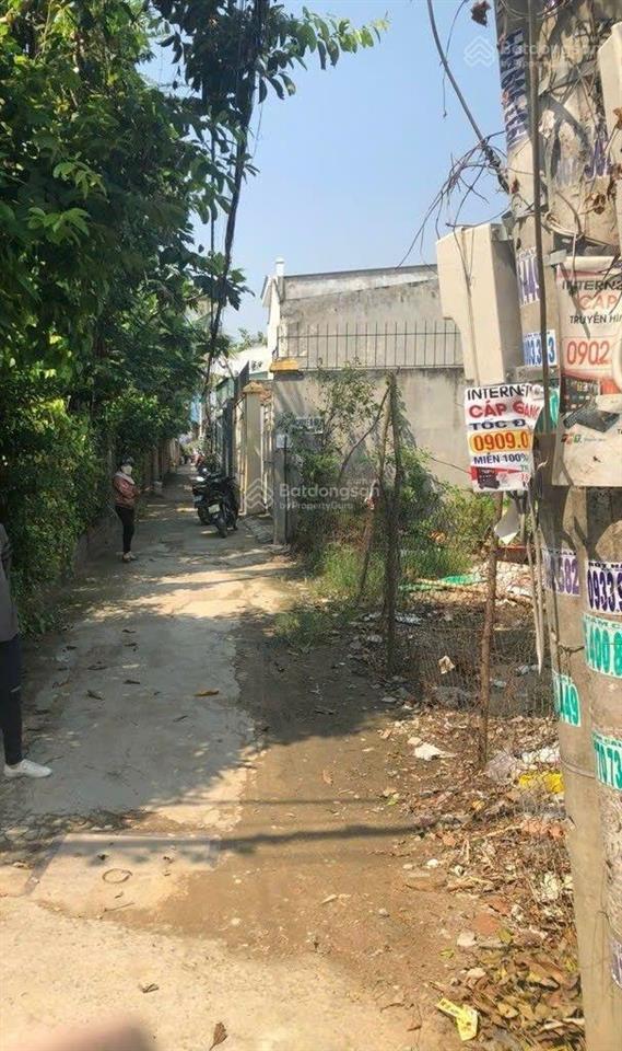 Bán nhà cấp 4 đường hà huy giáp phường thạnh lộc q12, dt 142,1m2(6,3x21).hẻm ô tô, giá 5,5tỷ
