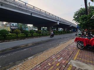 Bán khách sạn 6 tầng có thang máy mt đường hhg, phường thạnh lộc, q12 ,dt 139m2.dòng tiền 30tr/th