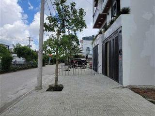 Bán đất thổ cư hai mặt tiền đường thạnh lộc 37, phường thạnh lộc, q12, dt 196,3m(14,9x28). đường 6m