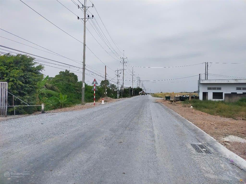 Cần bán 1,6ha đất mặt tiền đt 871b, thị trấn vàm láng, gò công đông, ngay khu công nghiệp dầu khí