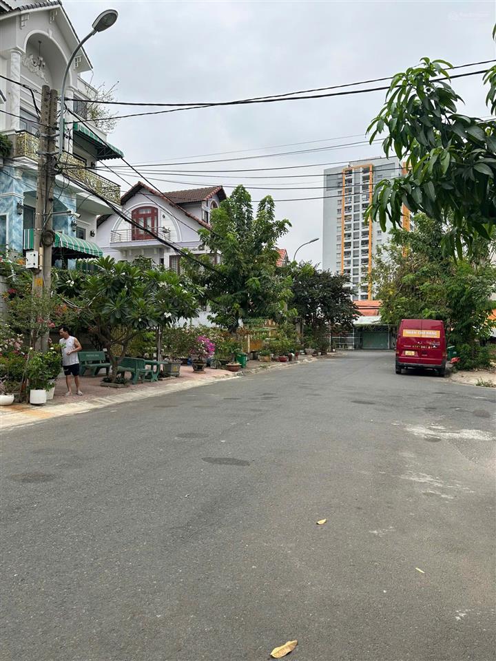 Đất vị trí tốt giá tốt. đường 18 khu thành ủy cho khách đầu tư  ở