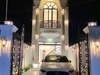 Nhà mới tân cổ điển đường ô tô tận nhà chỉ với 2 tỷ hơn xíu