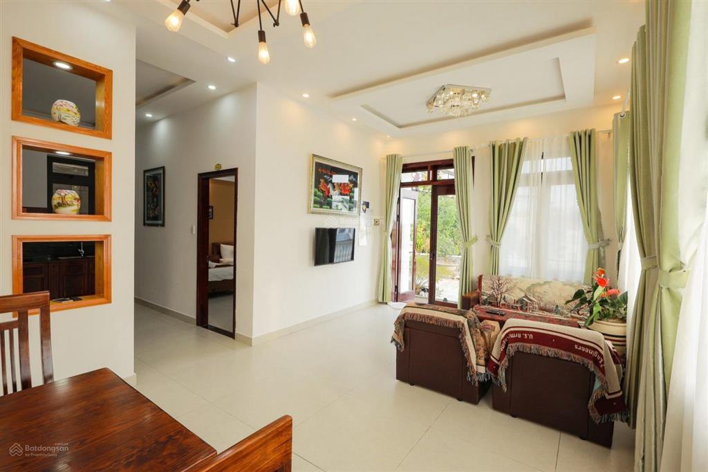 Bán biệt thự hoàng hoa thám p10 đà lạt view rừng thông siêu đẹp 464m2 d.thu 63tr/th giá 23tỷ