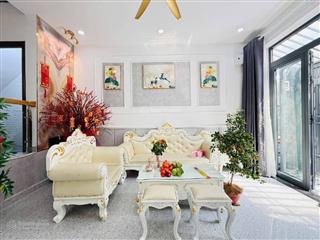 Bán nhà 4 tầng full nội thất lung linh ngay công viên làng hoa . gò vấp