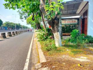 Bán lô đất 2 mặt tiền đại lộ nguyễn tất thành, xã phước đồng, tp.nha trang. giá 22tr/m2