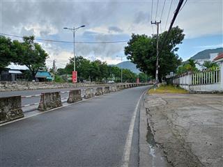 Đất mặt tiền nguyễn tất thành, phước đồng, nha trang. dt 572m² ngang 11m (200m² thổ).giá 30tr/m²