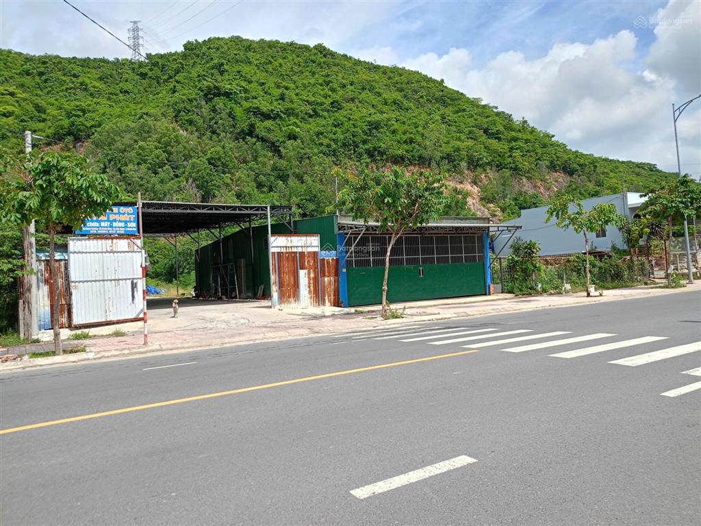 Đất mặt tiền phong châu, ngang 15m (thổ cư 100%), phước đồng, nha trang. dt 438,5m2. giá 21 tỷ.