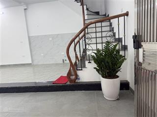 Đội cấn nhà mới 5 tầng 6 ngủ 42m