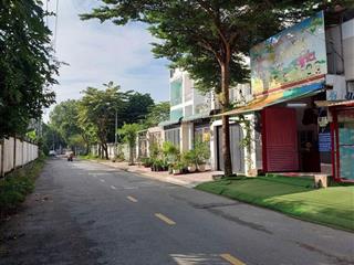 Bán nhà mặt tiền đường 970, phú hữu, quận 9