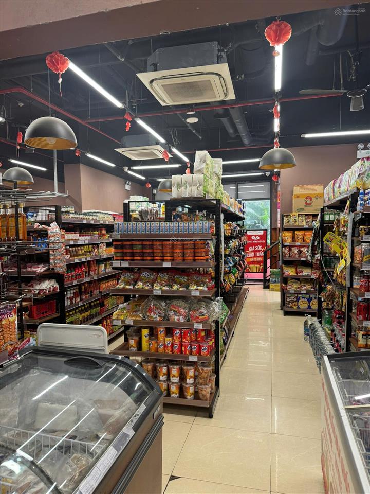 Shophouse chân đế lô góc giá ngon nhất vinhomes smart, 140m2 chỉ 18.5 tỷ, sẵn dòng tiền 70tr/th