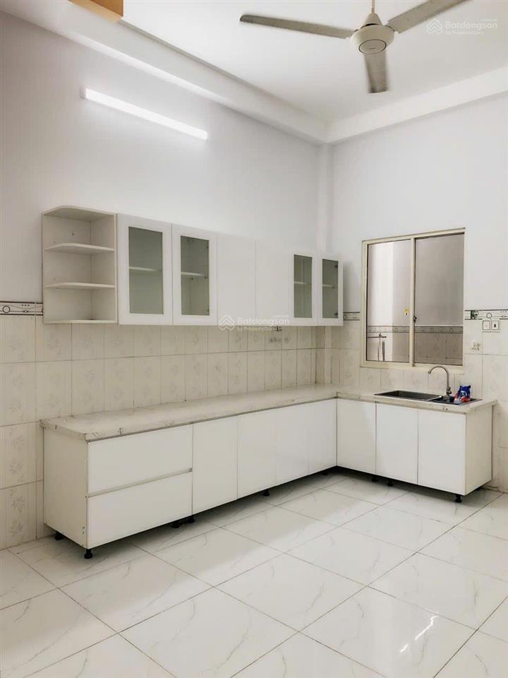 Bán nhà chính chủ tại đường phú thuận, 15.9 tỷ, 76,2m2, phú thuận, q7, tp. hcm, giá tốt