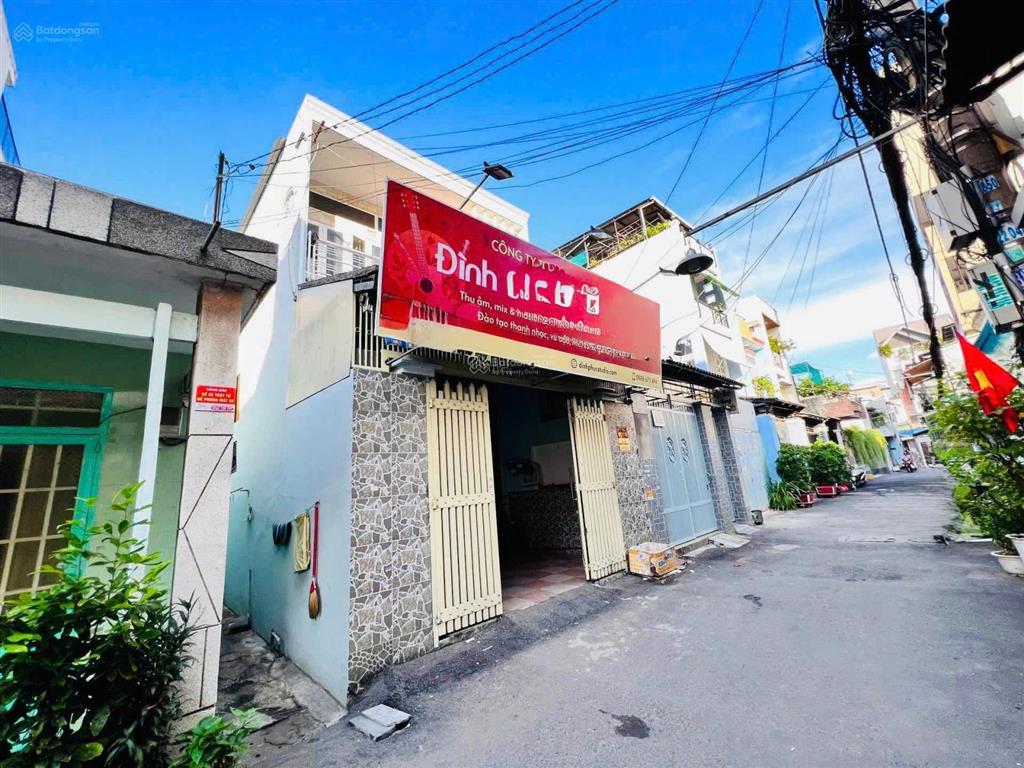 Bán nhà hxh nhựa 6m thông đường gò dầu, dt 5x18m, 1 lầu. giá 7,9 tỷ thương lượng