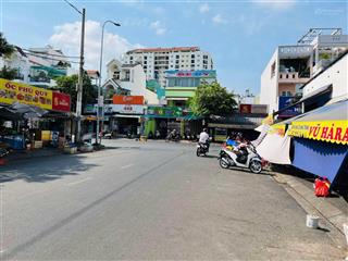 Mặt tiền kinh doanh ngay chợ tân hương, dt 4m x 19m  lửng. giá 10.4 tỷ thương lượng