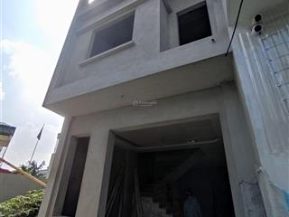 Nhà 3 tầng mới + ngõ rộng + diện tích lớn + hỗ trợ vay ngân hàng + giá rẻ