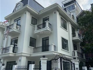 Chính chủ cho thuê biệt thự nguyễn thị định, cầu giấy, hà nội. dt 250m² x 5 tầng, mt 15m.