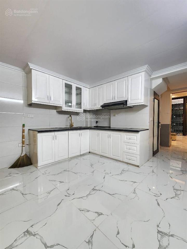 Bán nhà phố tân mai  ba gác tận cửa, gần ô tô, ngõ thông  tiềm năng tăng giá cao