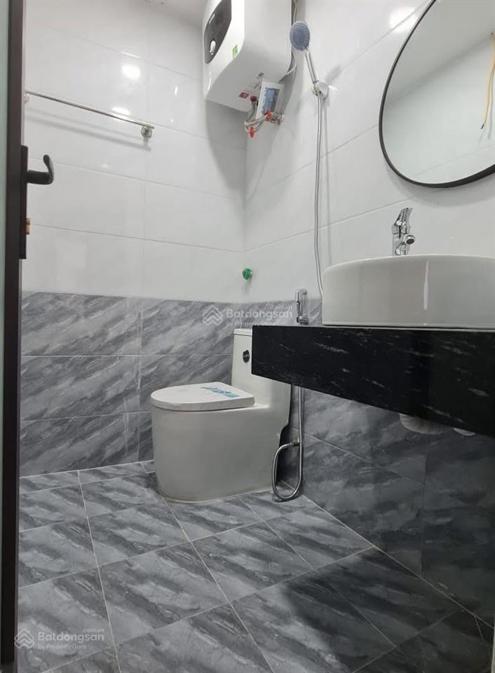 Bán nhà phố tân mai  ba gác tận cửa, gần ô tô, ngõ thông  tiềm năng tăng giá cao