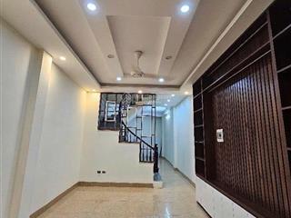 Bán nhà ngô gia tự,50m,4ngu,phun nội thất,gần ô tô tránh,chỉ 6.5ty