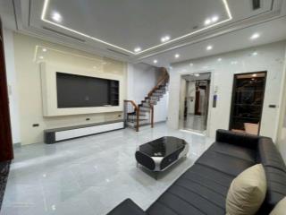 Bán nhà thang máy nguyễn văn cừ,67m,mặt tiền 5m,4 ngủ,phun nội thất ,gần cầu chương dương,11xty