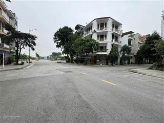 Bán đất tđc đặng vũ hỷ,thượng thanh 73mmt 5.6m,,vỉa hè rộng,đường 12m,chỉ 14 xty