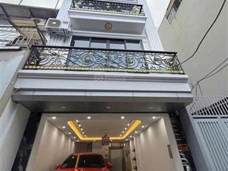 Bán nhà dân xây đức giang, 50m ,lô góc, 3 thoáng ,ô tô vào nhà ,chỉ 10x tỷ