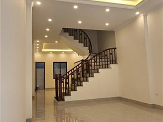 Bán nhà ngô gia tự, 52m2, 4 ngủ, mới tinh, gần ô tô tránh, chỉ 6.65 tỷ