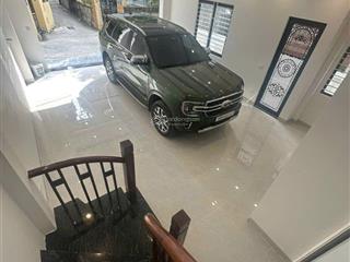 Bán nhà nguyễn sơn,40m ,thang máy ,gara ô tô ,phun nội thất ,chỉ 12xty
