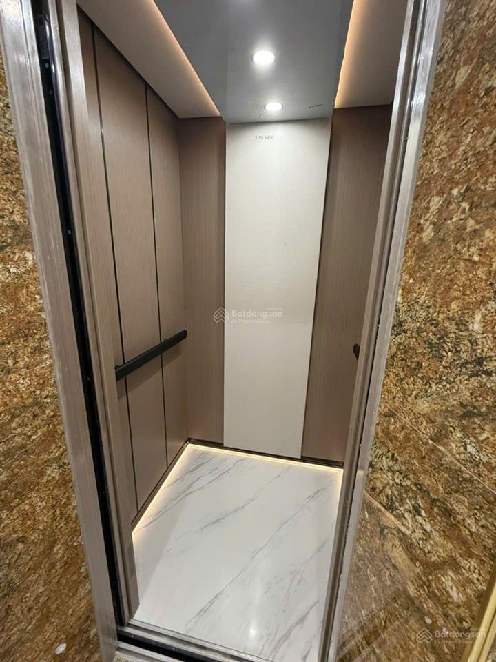 Bán nhà nguyễn sơn , thang máy , 60m , 5 ngủ , phun nội thất, mặt ngõ thông, gần ô tô tránh dừng đổ