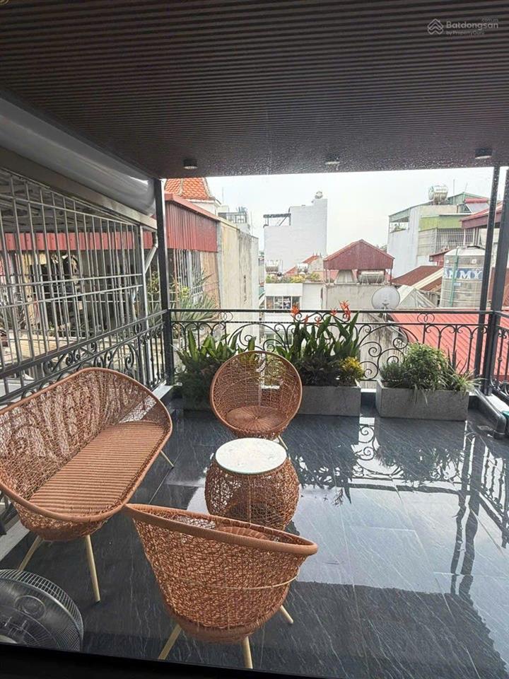 Bán nhà nguyễn sơn , thang máy , 60m , 5 ngủ , phun nội thất, mặt ngõ thông, gần ô tô tránh dừng đổ