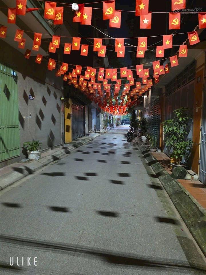 Bán nhà ngọc lâm,32m, 3 ngủ ,phun nội thất, mặt ngõ thông,15m ra ô tô tránh,chỉ 7xty