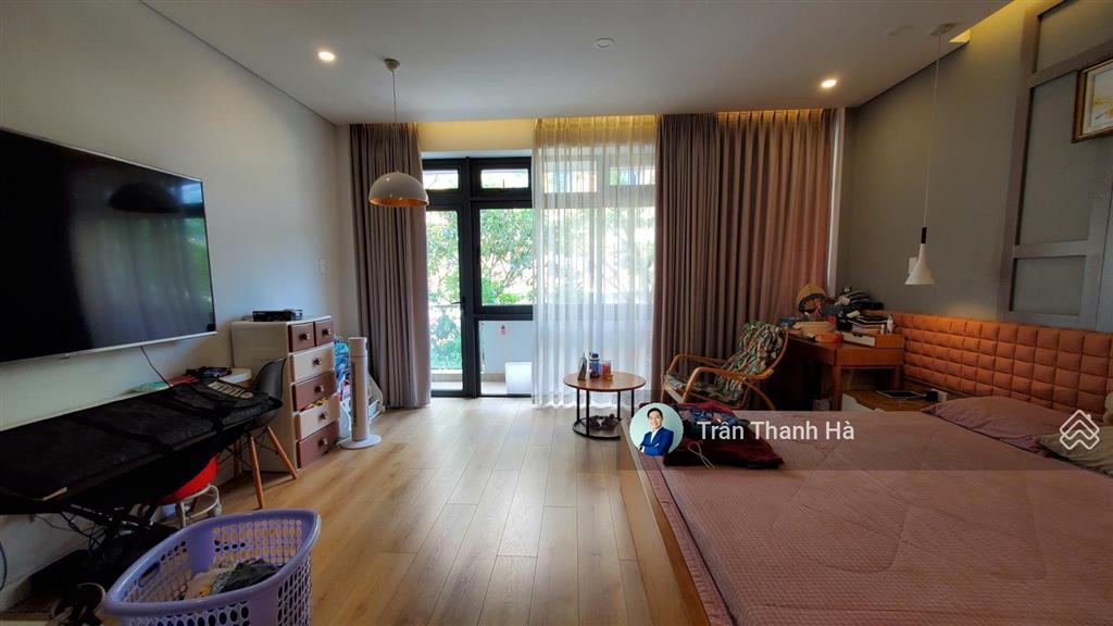 Bán nhà hoàn thiện đẹp 5x20, hầm + 4 tầng, nội thất cao cấp, pháp lý rõ ràng tại vạn phúc city